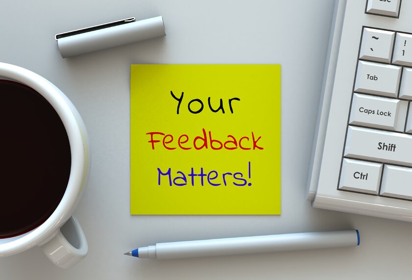 Your Feedback Matters Slogan dargestellt auf einem Post-it